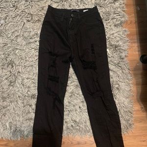 FASHION NOVA HIGH WAISTED JEANS